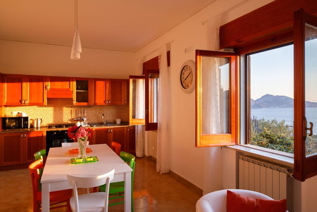 Il Nido Del Gabbiano Apartment Massa Lubrense Exterior foto